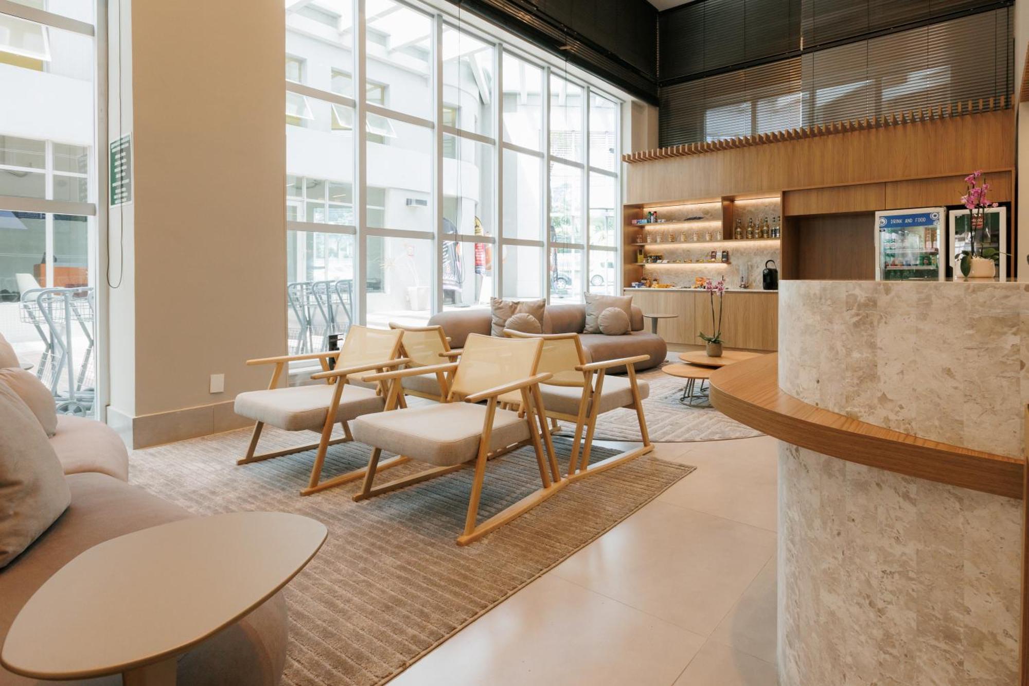 Ramada Encore By Wyndham Minascasa